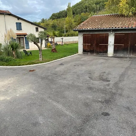 Le Regrimet Avec Parking Gratuit Et Prive Bed & Breakfast