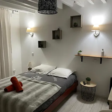 Le Regrimet Avec Parking Gratuit Et Prive Bed & Breakfast 3*