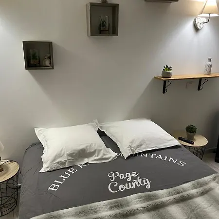 Bed & Breakfast Le Regrimet Avec Parking Gratuit Et Prive Lens-Lestang