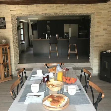 Le Regrimet Avec Parking Gratuit Et Prive Bed & Breakfast 3*