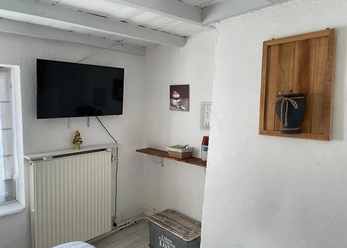 Panzió Le Regrimet Avec Parking Gratuit Et Prive 3*